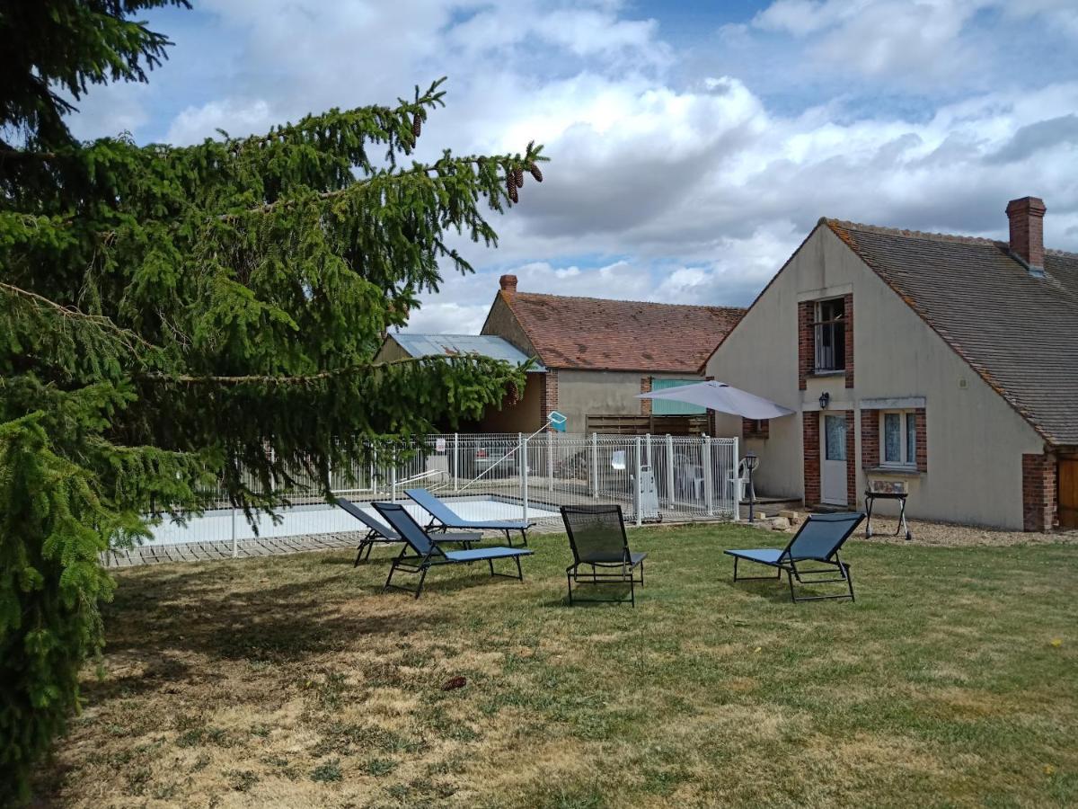 Chez Magali Villa Courtemaux Exterior photo
